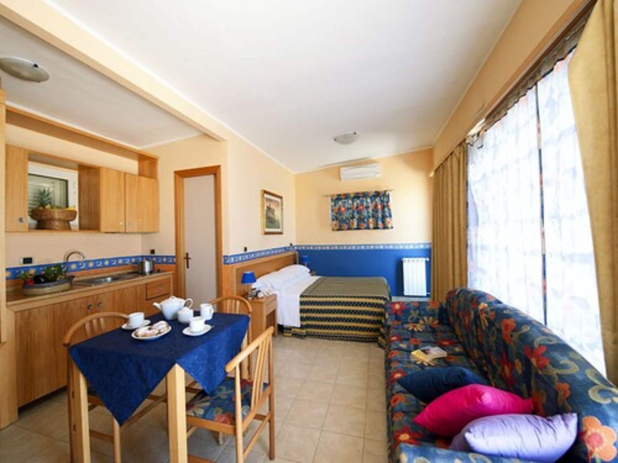 Villaggio Albergo Internazionale La Plaja Катания Номер фото